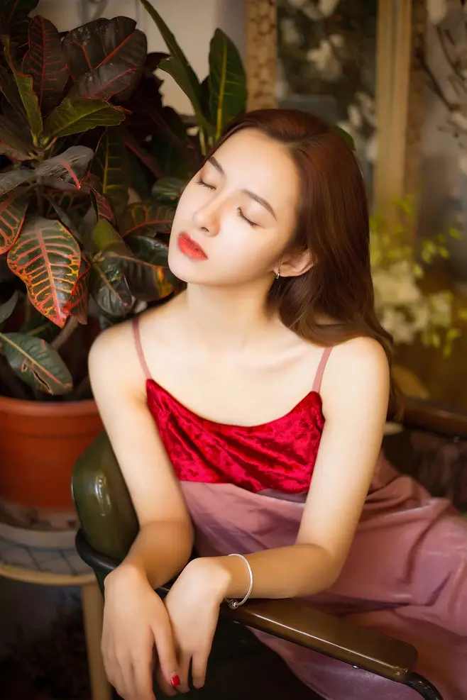 东阳广州高端商务伴游晓雯