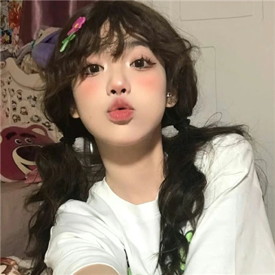东阳伴游女生卞寄蕾的资料